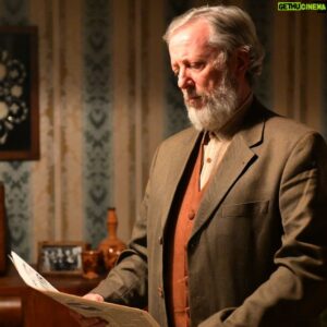 Ahmet Somers Instagram - Foto by @onat_arpat_cinematography 
@kibrisdizisitrt 
@tmcfilm