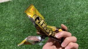 Ahn Seung-gyun Instagram - 너희 먹는것만 봐도 배불러.
#netflix #지금우리학교는 #allofusaredead #chocolate