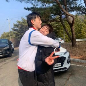 Ahn Seung-gyun Instagram - 귀남이의 계략. 악..
#지금우리학교는 #netflix #allofusaredead
