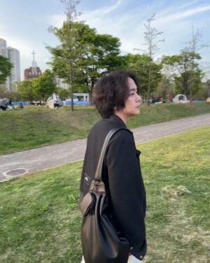 Ahn Seung-gyun Instagram - 루룰라라~