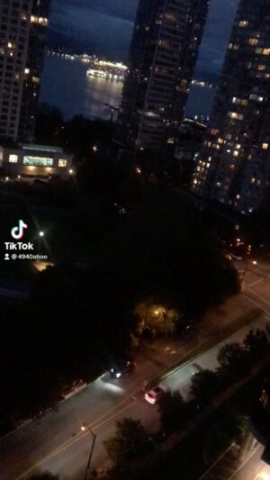 Ahoo Kheradmand Instagram - شب بخیر
#goodnight #goodvibes #happysummer #summer #summeriscoming #parís #italy #tiktok #instagram #streetstyle #spain #travelgram #photooftheday #ahookheradmand #hi_vancouver #coffee #lstanbul #turkey