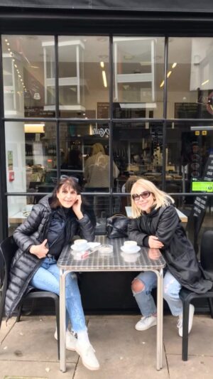 Ahoo Kheradmand Instagram - I want a friend that inspire me,make me feel great,respect me,and more lift me up ⬆️ ln rooms i have not entered yet .
With my best friend in London 
#bestfriends #london #coffee #hollydays #vacation #travelphotography #travelgram #traveling #airport #paris #photooftheday #photography #photo #picture #spain #restaurant #italy #arts #artist #vancouver #ahookheradmand #actress #movie #cinema