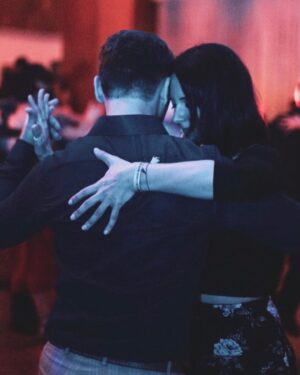 Ahu Türkpençe Instagram - 💕🎈💕 #internationaldanceday #dancinghealsthesoul 🎉🎉 photo by @gmzyrcphotography