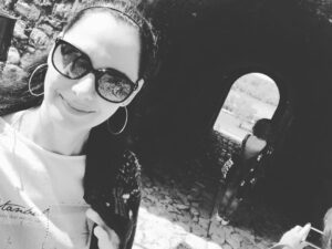 Ahu Türkpençe Instagram - #BelgradKaleMegdan #LovelyDay with @ceymilii & @tubabyrgn 💕