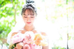 Ai Hayase Instagram - ･
･
･
お知らせ🕊️

猿田彦神社の婚礼メインビジュアルを務めさせて頂きました！ブライダルスタッフの皆さんもとても親切でこういう場所で挙式できたら幸せだろうな〜なんて思っちゃった😌

公式サイトのフォトギャラリー欄に沢山掲載されているので是非チェックしてください！

結ばれていく皆様にとって特別な時間となりますように💍
･
･
･
 #猿田彦神社  #ウェディングフォト  #ブライダル