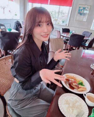 Ai Negishi Instagram - 🍽️💕🍽️
.
地元毛呂山で
根岸家がやっている洋食屋サンピエール
伯父さんがずっとシェフをやっています
今日はなんと初めてプライベートで
お友達と来ました🥰
私は安定のチーズハンバーグとイカフライセット✨
.
#サンピエール #毛呂山町 #毛呂山 #毛呂山グルメ
#グルメ #洋食屋 #洋食 #毛呂山町観光大使