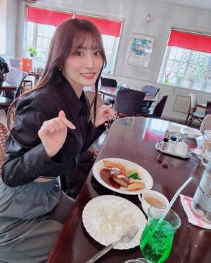 Ai Negishi Instagram - 🍽️💕🍽️
.
地元毛呂山で
根岸家がやっている洋食屋サンピエール
伯父さんがずっとシェフをやっています
今日はなんと初めてプライベートで
お友達と来ました🥰
私は安定のチーズハンバーグとイカフライセット✨
.
#サンピエール #毛呂山町 #毛呂山 #毛呂山グルメ
#グルメ #洋食屋 #洋食 #毛呂山町観光大使
