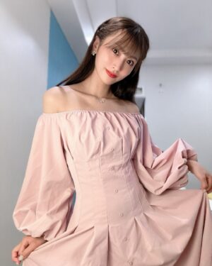 Ai Negishi Instagram - 🩷👗🩷
.
結婚式の前日
みんなでピンク色の服着てパーティーした🥰
その時のワンピース💕
.
#fashion #shein #party #pink #pinkparty 
#シーイン #ピンク #パーティ #ピンクパーティー
#ワンピース #ピンクワンピース