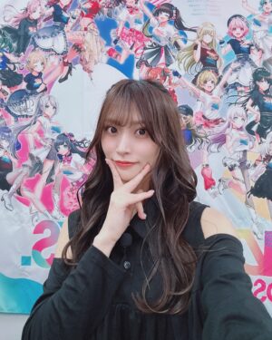 Ai Negishi Instagram - 🖤🩶🖤
.
黒ばっか買っちゃうし
黒ばっか着てる🐦‍⬛
さっきも黒のワンピースポチってしまった
好きなんだー可愛いんだー
でも私黒似合うと思うんだー
.
#fashion #Black #黒 #黒コーデ
#モノクロ #肩出し #ワンピース 
#私服 #ねぎ私服 #ねぎしふく