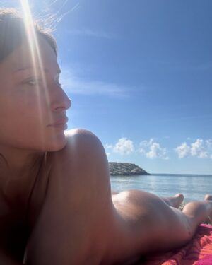 Aida Economu Instagram - SEA la vie 🌊🧜🏻‍♀️