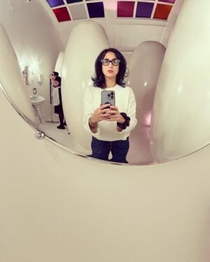 Aida El Kashef Instagram - London bathrooms 🚽