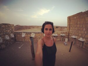 Aida El Kashef Instagram - صورة قديمة لكن تعبر عن احساسي بالعالم في آخر سنة .. أو عشرة 🤷