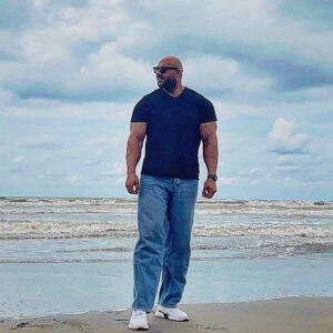 Aidin Khataei Instagram - عزت نفس ،خود شناسی،خویشتن داری این سه چیز شما را به سوی قدرت مطلق سوق میدهند....
