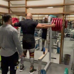 Aidin Khataei Instagram - ☺️💪برای قد بلند اسکات واقعا خیلی سخته ولی خوب بسیارسازندس
220kg
مرسی از حامد عزیزم