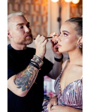 Aiko Beemsterboer Instagram - young patrons gala 2022 ✨

#tommydriessencollections #sustainableglamour #youngpatronsgala #youngpatronscircle