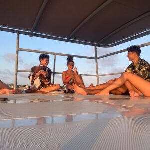 Aiko Beemsterboer Instagram - goed leven. 🌊🎬🌅🙏 #allinclusive #allinclusivedefilm