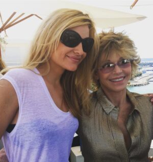 Aimee Mullins Instagram - Happy Birthday to the fiercest octogenarian I know: @janefonda 🙌🏽❤️🙌🏿❤️🙌🏻❤️