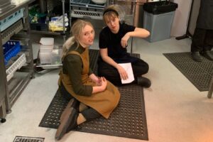 Áine Rose Daly Instagram - It’s done it’s done it’s all done 🍳 hope you enjoyed the show 👩🏼‍🍳

@boilingpointofficial 
@bbciplayer