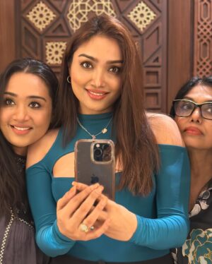 Aishwarya Devan Instagram - ❤️