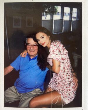 Aitana Rinab Perez Instagram - My abuelo carried around this polaroid of us in his wallet always 💕

Thank you everyone for all the sweet messages, we are overwhelmed with the love pouring in for our abuelo. 

For those of you who have asked we will be having his wake today December 29th from 4pm-8pm at Hillebrand Funeral Homes, 63-17 Woodhaven Blvd, Rego Park, NY. 

The mass will be held tomorrow December 30th at St Mary’s Winfield  in Woodside, Queens at 10am.