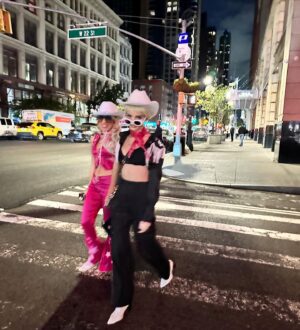 Aitana Rinab Perez Instagram - Dont talk to my Barbie 🫅
Handmaking costumes is easy when your Barbie looks like @pomegranate_lover22 💋🧵