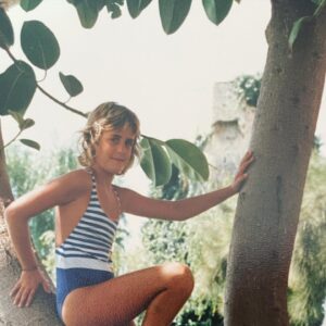 Aixa Villagrán Instagram - Cuando el mullet no era una moda sino una putada.
🙈