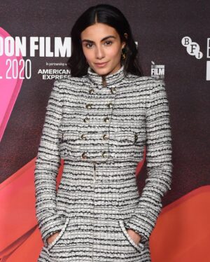 Aiysha Hart Instagram - Thank you @britishfilminstitute for hosting the U.K. LFF premiere of Mogul Mowgli on Saturday evening, and for giving me a reason to dress-up for the first time since March. 

Wearing @chanelofficial 
Styling @millermode 
Makeup @zoetaylormakeup x @chanel.beauty 
Hair @bjornkrischker
Tailoring @nafisatosh 
Merci @juliedorff & @stephanie_felisa 🤍