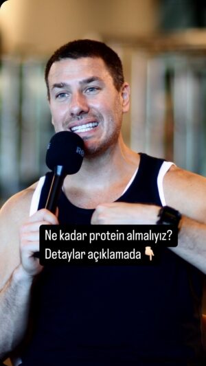 Akın Saatçi Instagram - Spordan Sonra Ne Kadar Protein Almalısınız? | kol sarkmaları için haraket - triceps 

Düzenli ve güzel protein alıyorsanız, hemen spor sırasında ya da spor sonrasında protein almanıza gerek yok. Sabah ya da bir gün önce aldığınız sağlıklı proteinler ve yağlar size zaten spor sırasında yardımcı olacak. Kaslarınız için protein esas olarak spordan sonra, gece uyurken ve dinlenirken gereklidir. Çünkü kasların proteinlerle sentezlendiği an gece uyuyup dinlendiğiniz zamandır. O yüzden hemen proteini spor sonrası almaya çalışmak yerine, genel olarak her gün düzenli ve yeterli protein almanız daha önemlidir.

Spordan sonra ne kadar protein almanız gerektiğini biliyor musunuz? Triceps kaslarınızın gelişmesi, kol kaslarınızın güçlenmesi ve sarkmaları önlemek için dikkat etmeniz gerekenler bu videoda! Kadınlar için özellikle etkili ipuçları ile dolu bu videoyu kaçırmayın. Sağlıklı ve güçlü kaslara sahip olmanın sırlarını keşfedin!

#SporSonrasıBeslenme #Proteinİhtiyacı #TricepsGelişimi #KolKası #KadınlarİçinSpor #Fitnessİpuçları #SağlıklıYaşam #KasGelişimi #EgzersizRutini

Spordan sonra protein alımının önemini ve triceps kaslarınızı nasıl geliştirebileceğinizi biliyor musunuz? 💪 Bu videoda, özellikle kadınlar için etkili ipuçları paylaşıyoruz. Videoyu izleyin ve kendi spor rutinlerinizi nasıl optimize ettiğinizi bizimle paylaşın! 📹👇

Sizin favori spor sonrası protein kaynağınız nedir? Triceps kaslarınızı geliştirmek için hangi egzersizleri yapıyorsunuz? Yorumlarda paylaşın! 💬