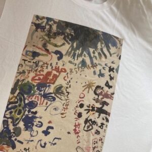 Akira Ishida Instagram - 父の日に三姉妹が描いた絵をTシャツにしてもらったんだけど普通にオシャレで一軍決定！

#娘たち
#石田たち
#三姉妹
#父の日