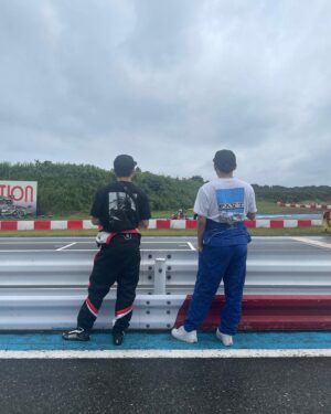 Akiyoshi Nakao Instagram - 今日は息子とよしきDと友人達とカートの耐久レース💪
いつかこんな日が来るかもなぁと思っていた日がやってきました。
親子で良い思い出ができたよ。
よしきDはプリケツでした👍