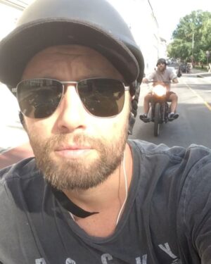 Aksel Hennie Instagram - Cousin Cruising with @kallehennie  #❤️ #harleydavidson #cruising