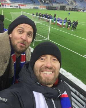 Aksel Hennie Instagram - I ÅR SÅ TAR VI ALT! #nåmårufaemegtruoss #ENGA #oslosstolthet #vif