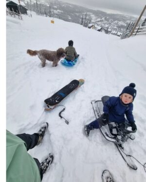 Aksel Lund Svindal Instagram - First ever father's day weekend 👶😊
(my phone is packed with family pics. Love it:)) 

@amalieiuel
@slsvindal
