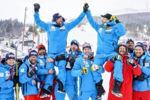 Aksel Lund Svindal Instagram - Racing for gold for the last time🏁. And what a race it was! This weekend it's 5 years ago. I still remember every single detail🤩. Looking back on what we accomplished and the way we did it still makes me proud. And I'm incredibly thankful for everyone that was a part of an absolutely incredible journey. From ripping around as a kid to competing at the biggest stage. Thank you😍. And I still live skiing 😁