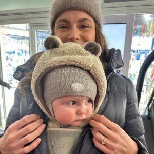 Aksel Lund Svindal Instagram - Kitzbühel race weekend! Storm and Amalie came to their first ever downhill races. Now they think every race is like #kitzbühel 😅
@sebastianvettel and myself are better at skiing than rolling dices 🏎️🎲⛷️
Thanks to @alexandra_meissnitzer for being a great co-host of the Kitz Race Party. And thanks to the organization for inviting us to host 🎉
Absolutely incredible skiing by @cyprien_sarrazin WOW💯
The fight with @marcoodermatt is racing at its best 🤩
And the biggest 😍 to the skiing community. You're the best! Every time a come to visit I remember 100% why I loved being on the tour for all those years!