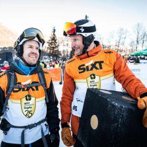 Aksel Lund Svindal Instagram - Kitzbühel race weekend! Storm and Amalie came to their first ever downhill races. Now they think every race is like #kitzbühel 😅
@sebastianvettel and myself are better at skiing than rolling dices 🏎️🎲⛷️
Thanks to @alexandra_meissnitzer for being a great co-host of the Kitz Race Party. And thanks to the organization for inviting us to host 🎉
Absolutely incredible skiing by @cyprien_sarrazin WOW💯
The fight with @marcoodermatt is racing at its best 🤩
And the biggest 😍 to the skiing community. You're the best! Every time a come to visit I remember 100% why I loved being on the tour for all those years!