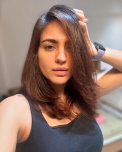 Actress Aksha Pardasany HD Instagram Photos and Wallpapers July 2024