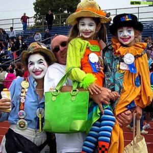 Al Burke Instagram - 🤡
Mr. O and his posse of clowns 🥰
💪🏾 💜 💙 💚 💛 😁 😎
 🎥 🎬
#alburke #mroutrageous #UWF #AWA #WWF #IWA #IWF #prowrestling #prowrestlingking #prowrestlingchampion #hollywood #paparazzi #bellyache #redcarpet #tvcop #tvcops #ig #wireimages #gettyimages #hollywoodtoyou #actorslife #la #actor #stuntman #lamkin #instagram
