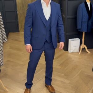 Al Iaquinta Instagram - Thank you @baynesandbaker - my new favorite suit and the best in NYC.