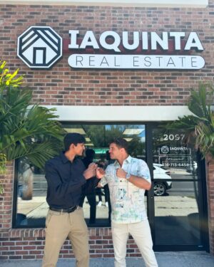 Al Iaquinta Instagram - Just wrapped up a knockout marketing class with this champ at Iaquinta Real Estate! 🥊💼