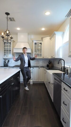 Al Iaquinta Instagram - We think it’s a good one for you.

Click the link in our bio, check out the property and get back to us. We may not have long.