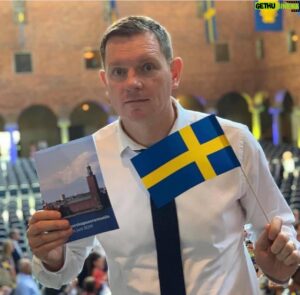 Al Pitcher Instagram - 🇸🇪 June 6th , i love you , I got my citizenship on this day 2019 , I released Sverige Syndrome on same day  and TODAY 6.6 .24  I became the first comedian ever to release a full length stand up special in the world that you can actually watch on @spotify  its My Happy place , tack and congrats to all of you  Swedes ❤️ 🇸🇪. I cant wait to perform my new show in Autumn . ( Link in bio , Link in stories )  @spotifysweden