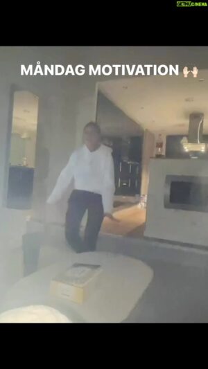 Al Pitcher Instagram - Måndag , coming at you 💃🏼🕺🏻so ..get dancing