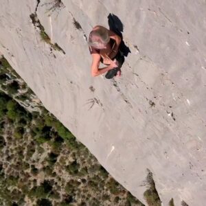Alain Robert Instagram - Having fun is part of the package and my personality. Some will use the terms badass or eccentric and I kind of like it . For sure climbing  freesolo  snd barefoot  in Verdon  and combing my hairs on such small ledge is rather surprising  and I had to confess  that it is .
#climbing #badass #mindset #challenge #adventure #climbinginspiration