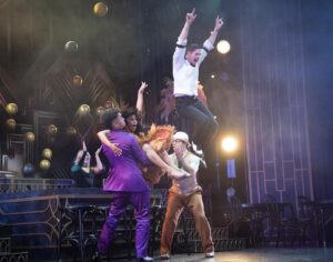 Alan Bersten Instagram - I can’t believe this tour is coming to an end tonight! This has been my favorite tour by far. All the dancers, the crew, the fans, everyone behind the scenes that made this tour so magical, THANK YOU 🩵🙏🏼 from the bottom of my heart! I hope you all enjoyed this as much as I did 🩵❤️