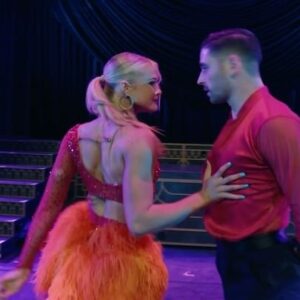 Alan Bersten Instagram - IKO IKO 🧡

Choreo: @alanbersten & @ryleearnold1 
🎥✂️: @patrickanthonydp 

#DWTS #DWTSTour