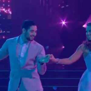 Alan Bersten Instagram - It’s @taylorswift night!!!!! Here’s a throwback to season 28 with @hannahbrown one of my favorite dances! 

What’s your favorite Taylor song!?
