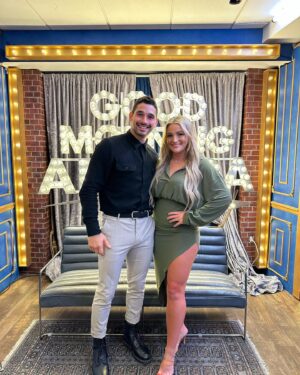 Alan Bersten Instagram - Woooo!!!! I’m so excited to announce that I’m back for season 32 of @dancingwiththestars with my new partner @jamielynnspears !!! 

Let’s go!