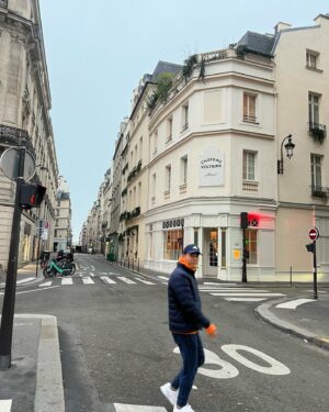 Alan Kuo Instagram - 如果能在出國唸書我一定會去法國留學🇫🇷不過我想我應該沒機會了，讓女兒去好了😁
#paris