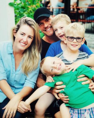 Alan Ritchson Instagram - Today’s a cause for celebration… It’s @catritchson’s 40th birthday. 

I’ve known her since we were teenagers. It’s been anything but easy. But I’ll say this— 

She has the great gift (and burden) of awakening anyone within reach of her light to their higher self. 

She’s done it with me in powerful ways and if you’re ever lucky enough to meet her, no doubt she’ll have that effect on you. 

She embodies goodness and light. The world is objectively better because you’re in it, Cat. 

Here’s to hoping for an infinite number of cake days with you. 🎂🎂🎂